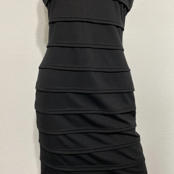 Calvin Klein Black Classic Sheath Sleeveless Dress With Horizontal Pleating 6 - Picture 4 of 5
